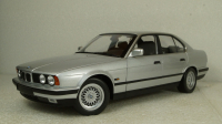 BMW 535I (E34) 1988 silver, 100024005 Minichamps, 1:18