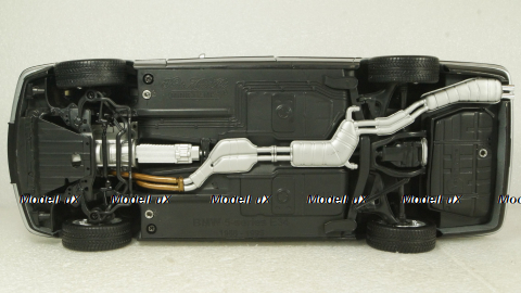 BMW 535I (E34) 1988 silver, 100024005 Minichamps, 1:18