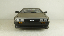 DeLorean DMC-12 1981, SunStar 1:18