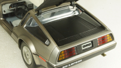 DeLorean DMC-12 1981, SunStar 1:18