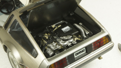 DeLorean DMC-12 1981, SunStar 1:18