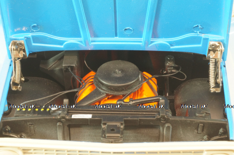 Chevrolet C-10 1971 from movie The Texas Chainsaw Massacre, blue, HWY-18014, Highway61 1:18