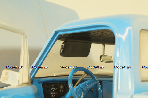 Chevrolet C-10 1971 from movie The Texas Chainsaw Massacre, blue, HWY-18014, Highway61 1:18