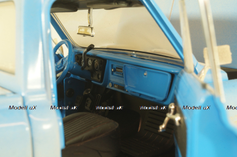 Chevrolet C-10 1971 from movie The Texas Chainsaw Massacre, blue, HWY-18014, Highway61 1:18