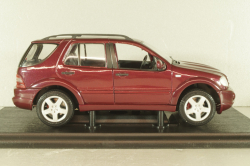 Mercedes-Benz ML 55 AMG (W163) 2000, maroon, 503348, Maisto 1:18