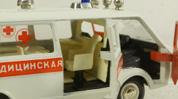 Раф-2203, медицинская, светло-серая, сентябрь 89г., Тантал/Радон 1:43