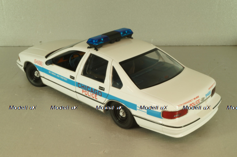 Chevrolet Caprice Police Chicago 1993, white, UT Models 1:18