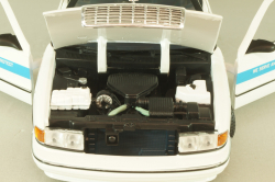 Chevrolet Caprice Police Chicago 1993, white, UT Models 1:18