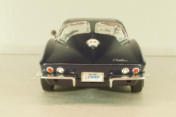 Chevrolet Corvette (C2) Stingray 1963, blue, ERTL 1:18