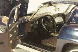 Chevrolet Corvette (C2) Stingray 1963, blue, ERTL 1:18