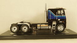 Freightliner FLA black/decor 1993, TR095, IXO 1:43