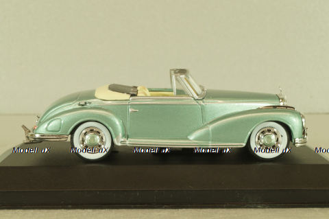 Mercedes-Benz 300 (W188) SC Roadster 1956, light green, WhiteBox 1:43