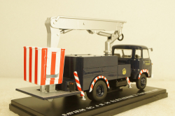 Saviem SG4 R35 EDF Truck Grane GRU Elevatore, blue, 1969, Hachette 1:43