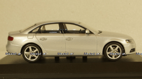Audi A4 3.2 Quattro Silver, Minichamps 1:43, Уценка!