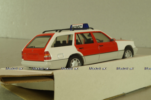 Mercedes-Benz E 320 (S124) T-Modell Notarzt 1987, white/red, 70218, Herpa 1:43