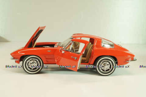 Chevrolet Corvette (C2) Sting ray 1965, red, Franklin Mint 1:24