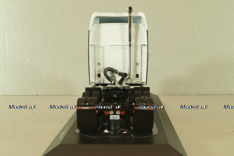 Kenworth T2000 1998, white/red, TR214, IXO 1:43