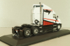 Kenworth T2000 1998, white/red, TR214, IXO 1:43