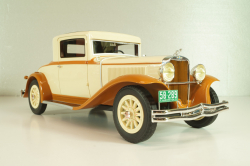 Dodge Eight DG Coupe 1931, beige/brown,  BOS-Models 1:18