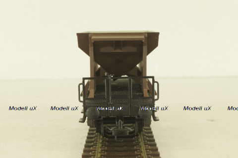 Вагон грузовой саморазгрузочный, 2-х осный, DR, эпоха III, brown, , 335, Kleinbahn 1:87 HO