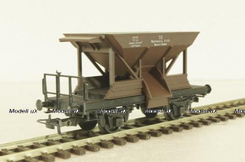 Вагон грузовой саморазгрузочный, 2-х осный, DR, эпоха III, brown, , 335, Kleinbahn 1:87 HO