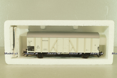 Вагон рефрижератор для морской рыбы, крытый грузовой (холодильник), 2-х осный DB, белый, HO, 46235, Roco 1:87