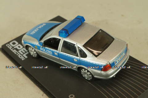 Opel Vectra (B) Polizei 1995, silver/blue, OPC091, Altaya  Opel Collection #91 1:43 Уценка!