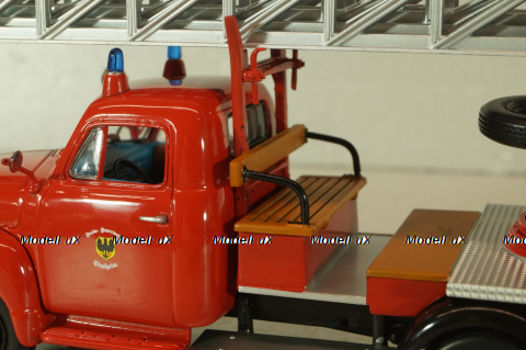 Opel Blitz 1.75t Feuerwehr drehleiter Sinsheim DL18, 439051070, Minichamps 1:43