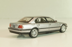 BMW 750iL (E38) 1994, silver metallic, 00792-CH, MiniGT 1:64