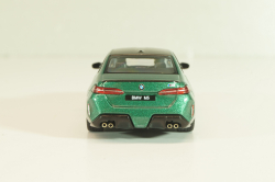BMW M5 (G90) 2017 Isle of Man, green metallic, 01086-CH, MiniGT 1:64