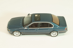 BMW 750iL (E38) 1994, blue metallic, 00894-CH, MiniGT 1:64