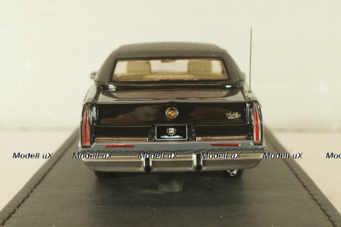 Cadillac Fleetwood 1993, black, VAV 1:43 Уценка!