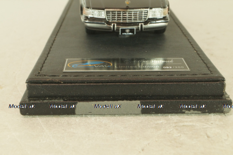 Cadillac Fleetwood 1993, black, VAV 1:43 Уценка!