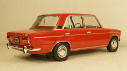 ВАЗ 2103 Жигули LADA 1972, T9-1800260, Triple9 1:18