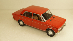 ВАЗ 2103 Жигули LADA 1972, T9-1800260, Triple9 1:18