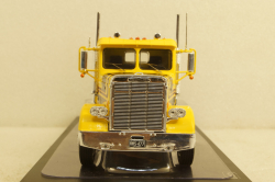 Frieghtliner FLC 120 64T yellow / black, TR116, IXO 1:43 