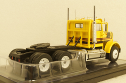 Frieghtliner FLC 120 64T yellow / black, TR116, IXO 1:43 