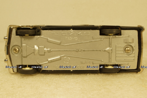 Газ-13 Чайка А15, черный салон,Тантал/Радон 1:43