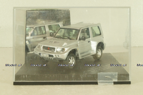 Mitsubishi Pajero Evolution Short 1999, silver, Vitesse 1:43