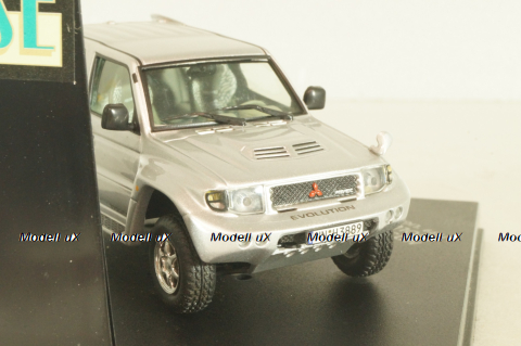Mitsubishi Pajero Evolution Short 1999, silver, Vitesse 1:43