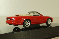 Jaguar XK8 Cabriolet (X100) 1996, red, 53502, Auto Art 1:43