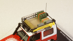 Suzuki Samurai Off-road, red, TruckTyr 1:43