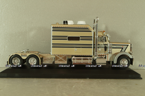 Peterbilt 379 Custom 1985 beige with silver strips Truck Tuning Collection 20, Hachette 1:43