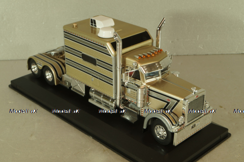 Peterbilt 379 Custom 1985 beige with silver strips Truck Tuning Collection 20, Hachette 1:43
