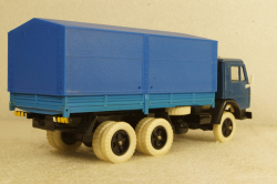 Камаз-5320 с тентом,белая резина,, Арек 1:43