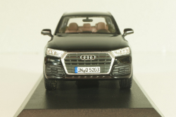Audi Q5 (FY) 2017, black, 5011605633, Iscale 1:43 Уценка!