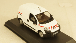 Peugeot Bipper Fourgon 2009, white with red striping, 479868, Norev 1:43
