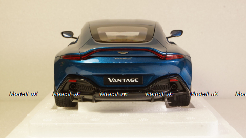 Aston Martin Vantage 2019, 70278, Auto Art 1:18
