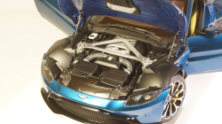 Aston Martin Vantage 2019, 70278, Auto Art 1:18