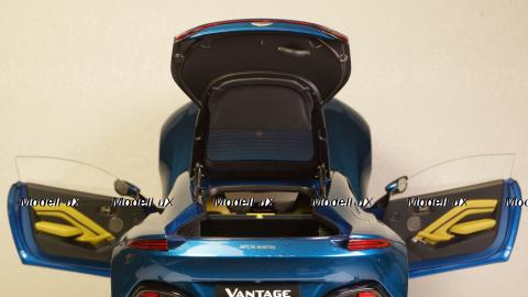 Aston Martin Vantage 2019, 70278, Auto Art 1:18